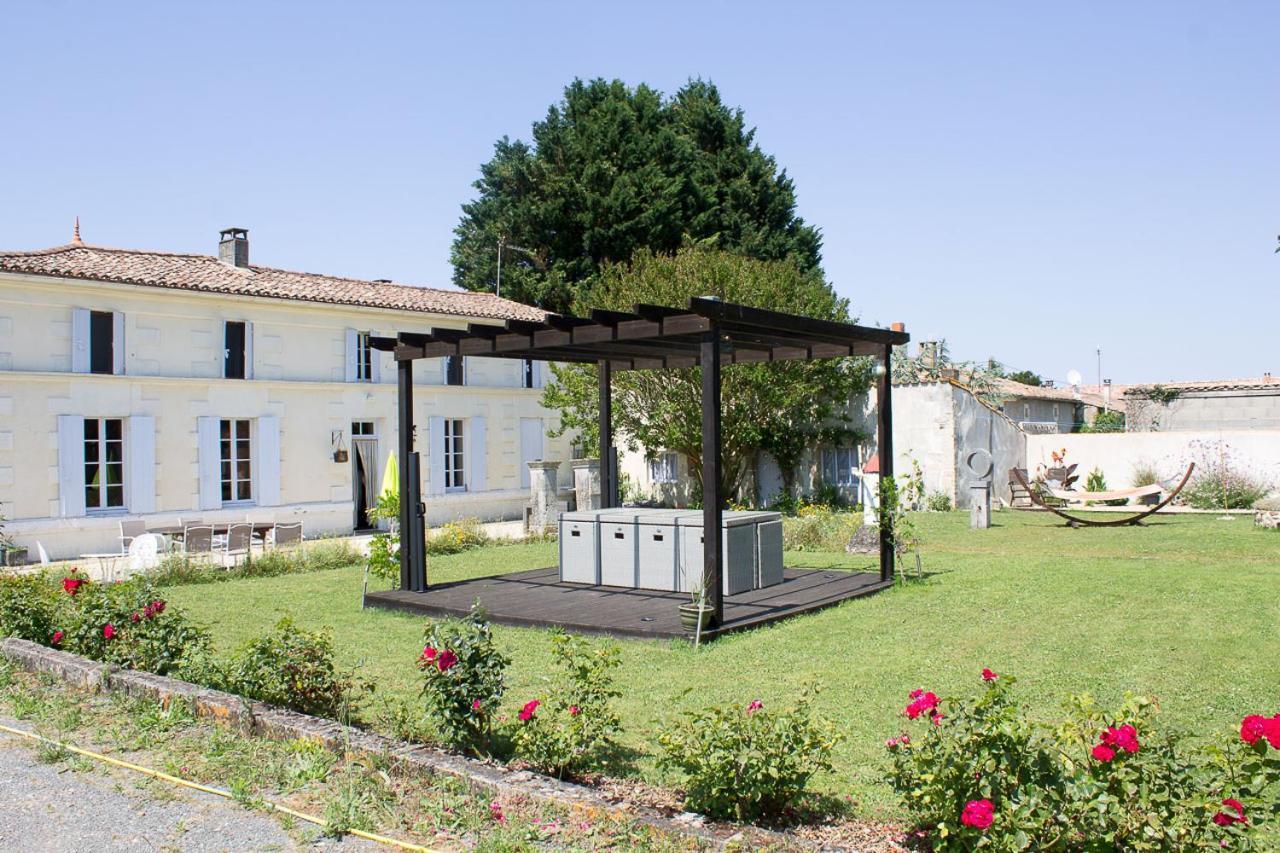 Le Charhido Bed and Breakfast Saint-Fort-sur-Gironde Εξωτερικό φωτογραφία