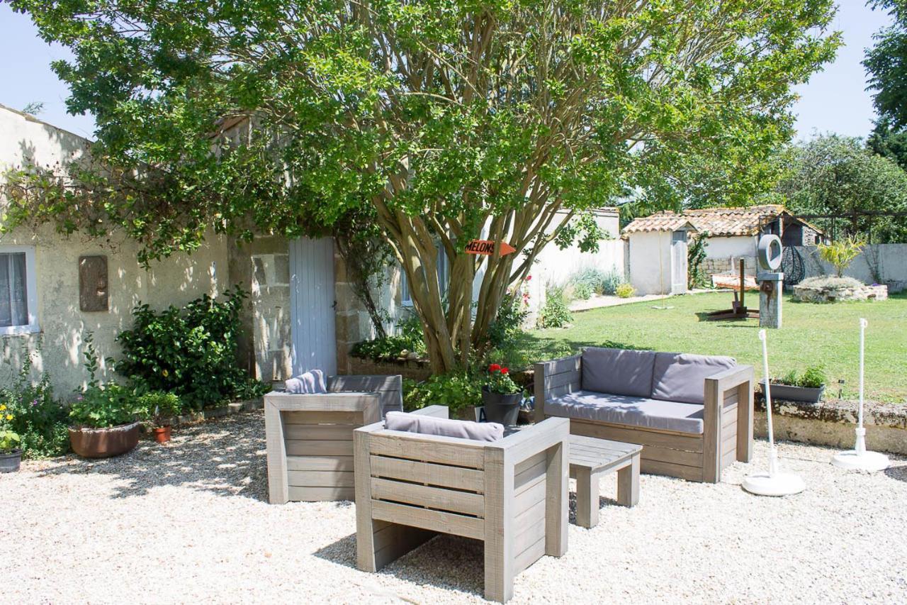 Le Charhido Bed and Breakfast Saint-Fort-sur-Gironde Εξωτερικό φωτογραφία