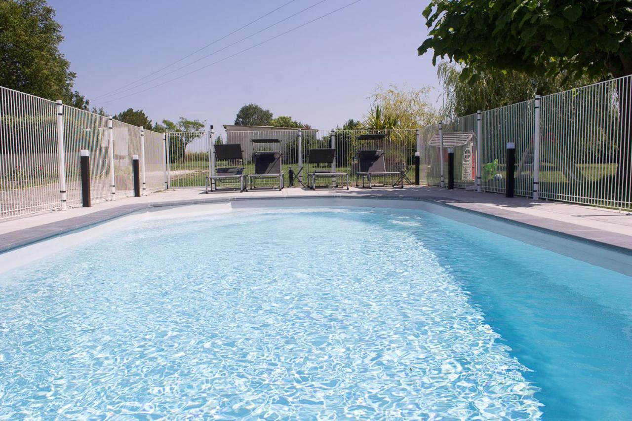 Le Charhido Bed and Breakfast Saint-Fort-sur-Gironde Εξωτερικό φωτογραφία