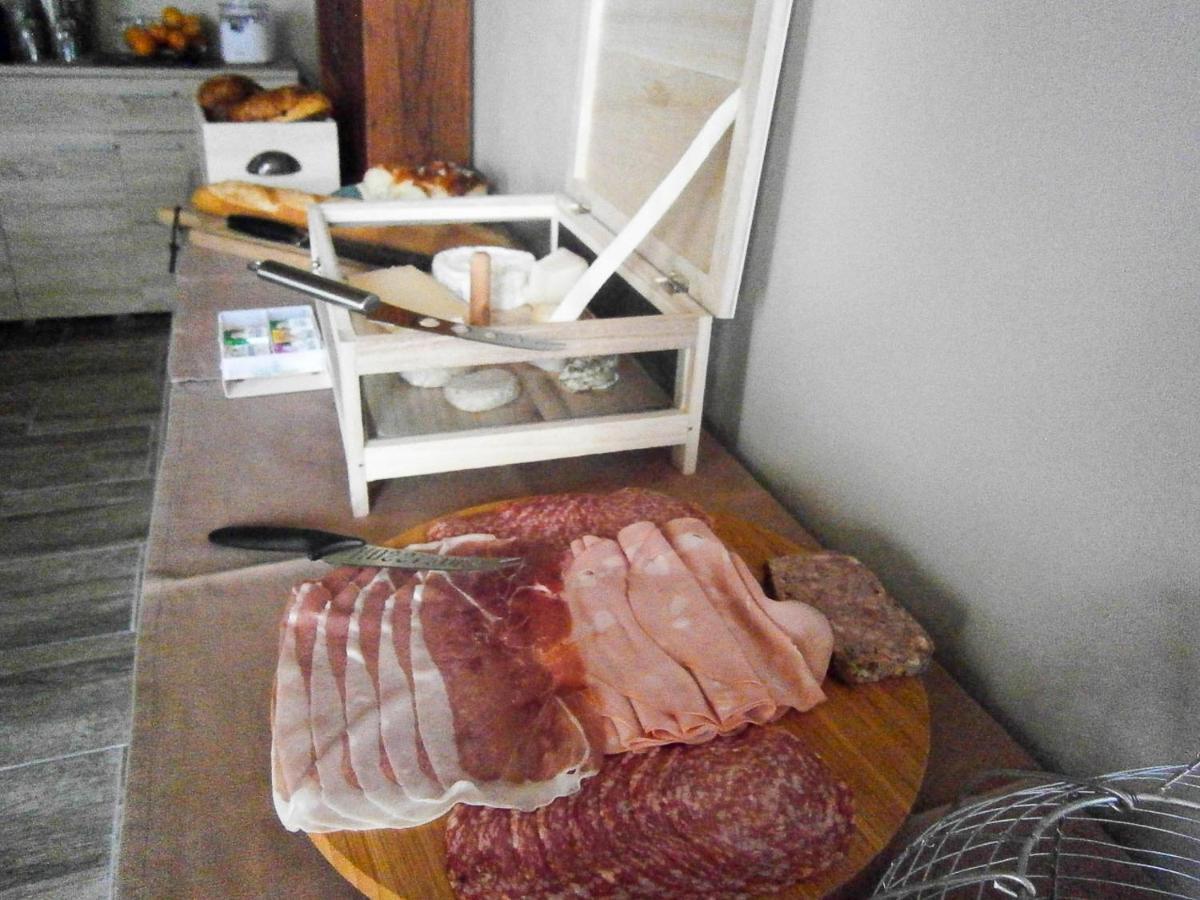 Le Charhido Bed and Breakfast Saint-Fort-sur-Gironde Εξωτερικό φωτογραφία