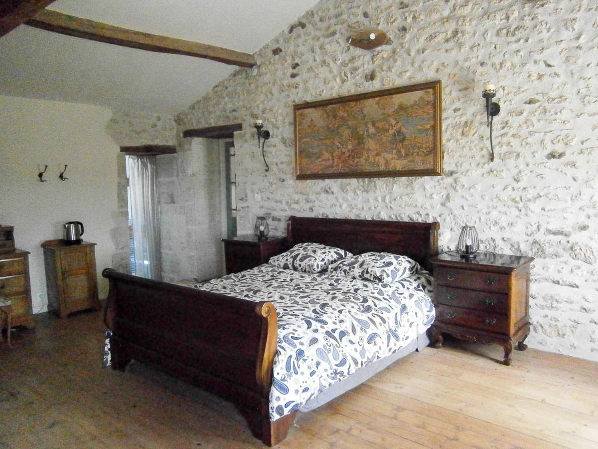 Le Charhido Bed and Breakfast Saint-Fort-sur-Gironde Εξωτερικό φωτογραφία