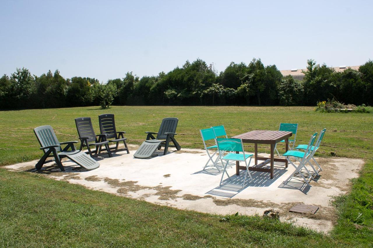 Le Charhido Bed and Breakfast Saint-Fort-sur-Gironde Εξωτερικό φωτογραφία